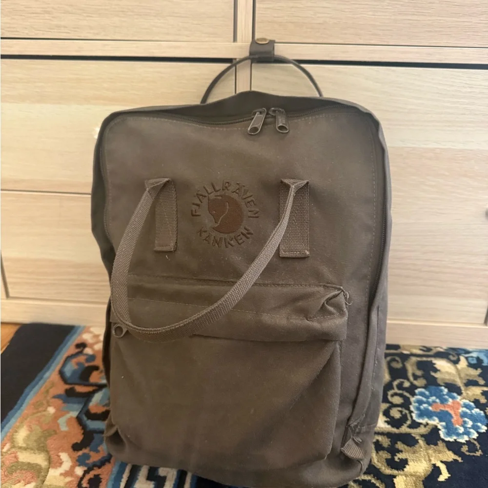 Fjallraven Kanken Classic Backpack Tote in Brown